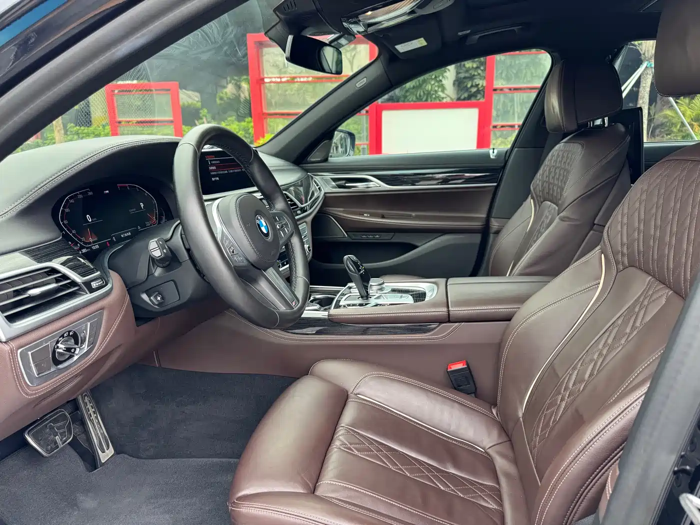 BMW 7 Series 2021 Model 730Li M Sport Package фото 11