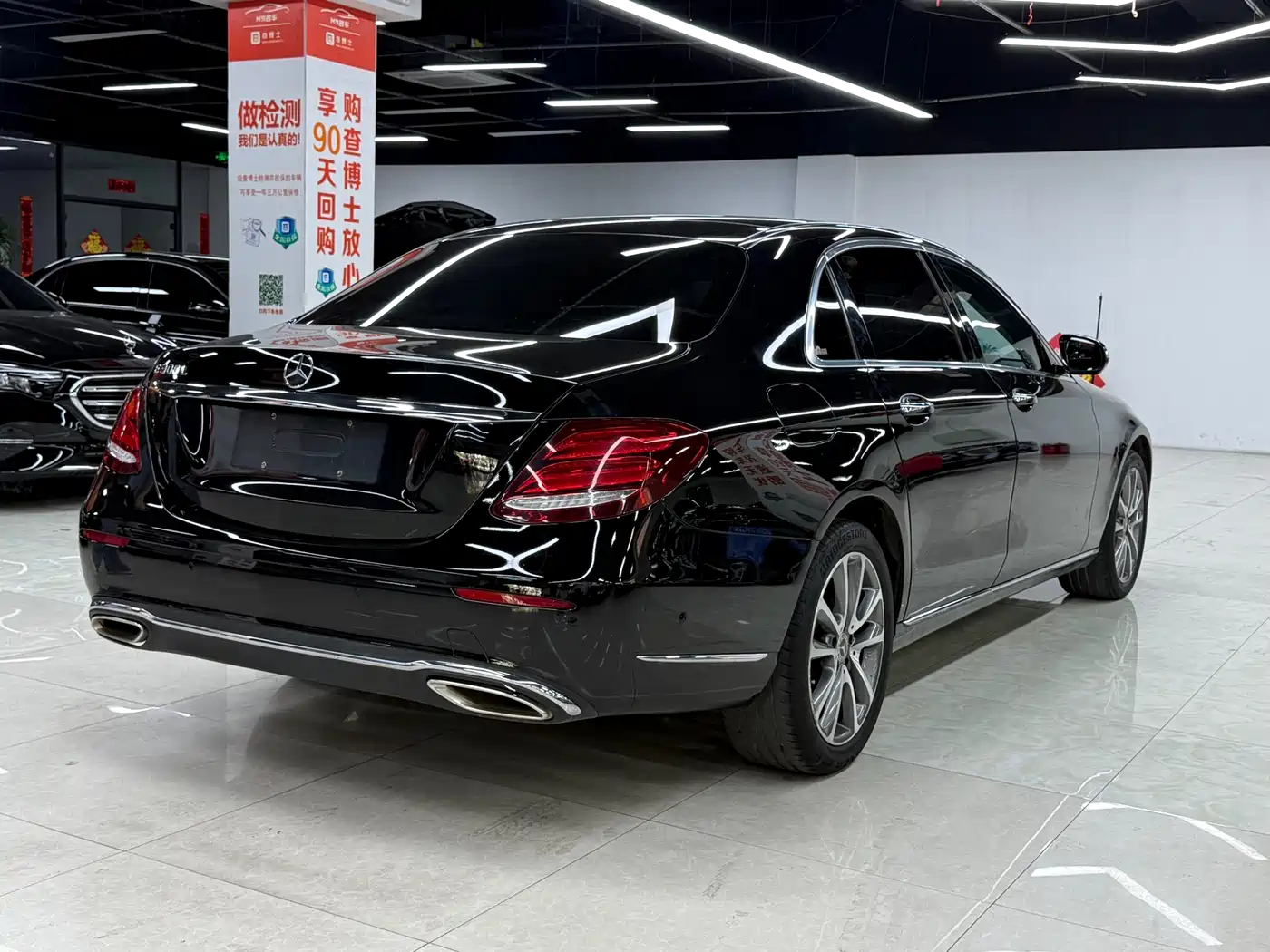 Mercedes-Benz E-Class 2019 E 300 L Luxury фото 7
