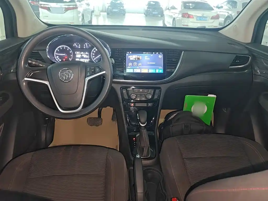 Buick Encore 2017 18T Automatic 2WD Urban Fashion фото 10
