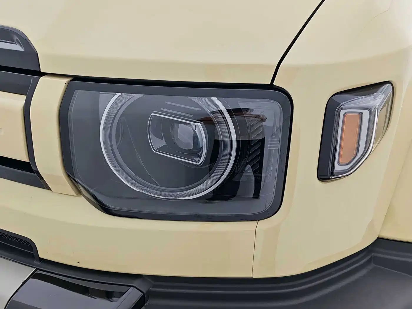 iCAR V27 2026 2026 200KM AWD Falcon 500