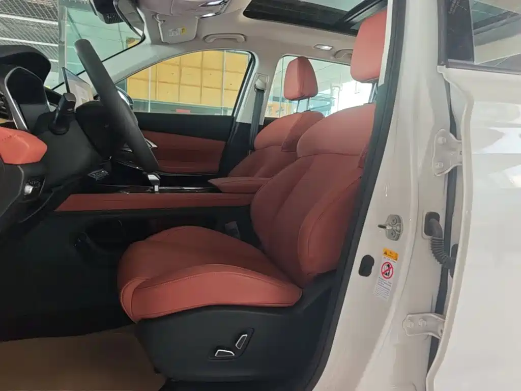 Changan CS75 2025 2025 PRO 1.5T Premium 7-Seater