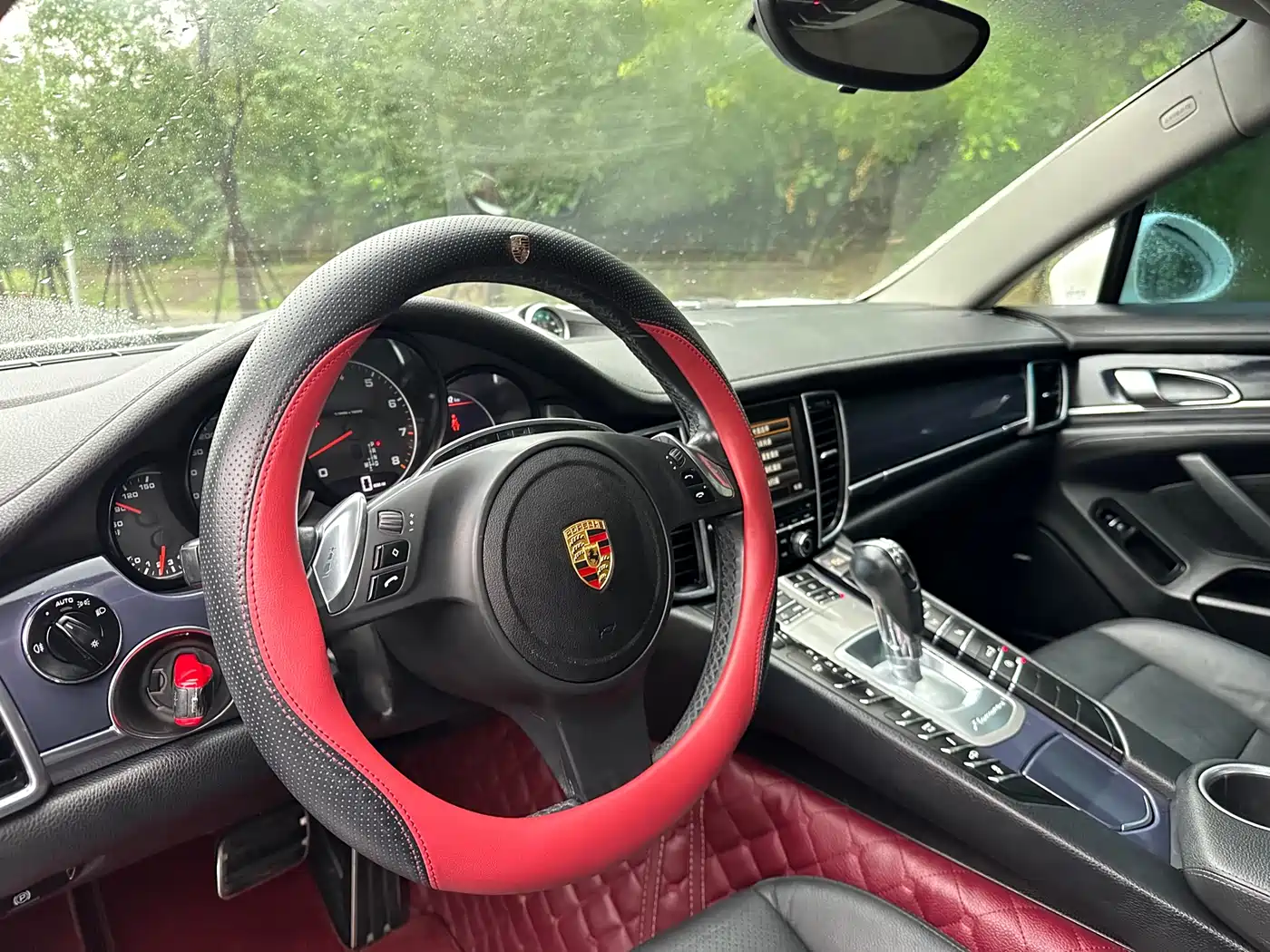 Porsche Panamera 2010 Panamera 4 3.6L фото 15