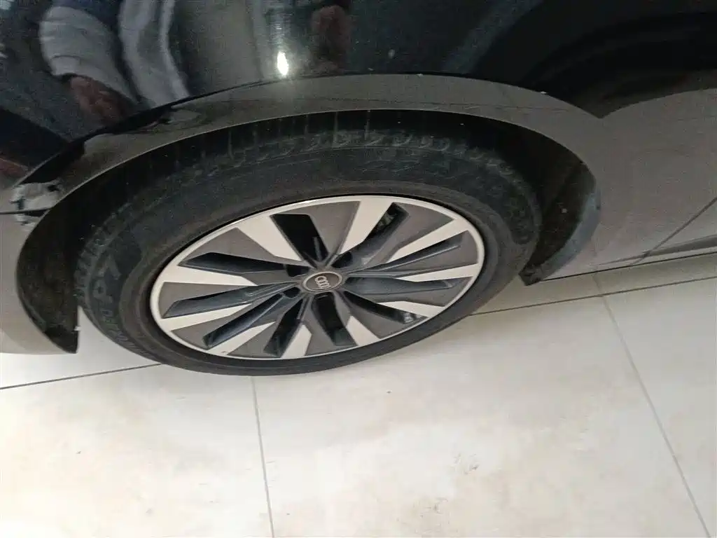 Audi A6L 2023 45 TFSI Premium Selection Elegance фото 25