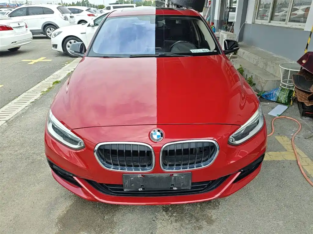 BMW 1 Series 2018 118i Sport Edition фото 3