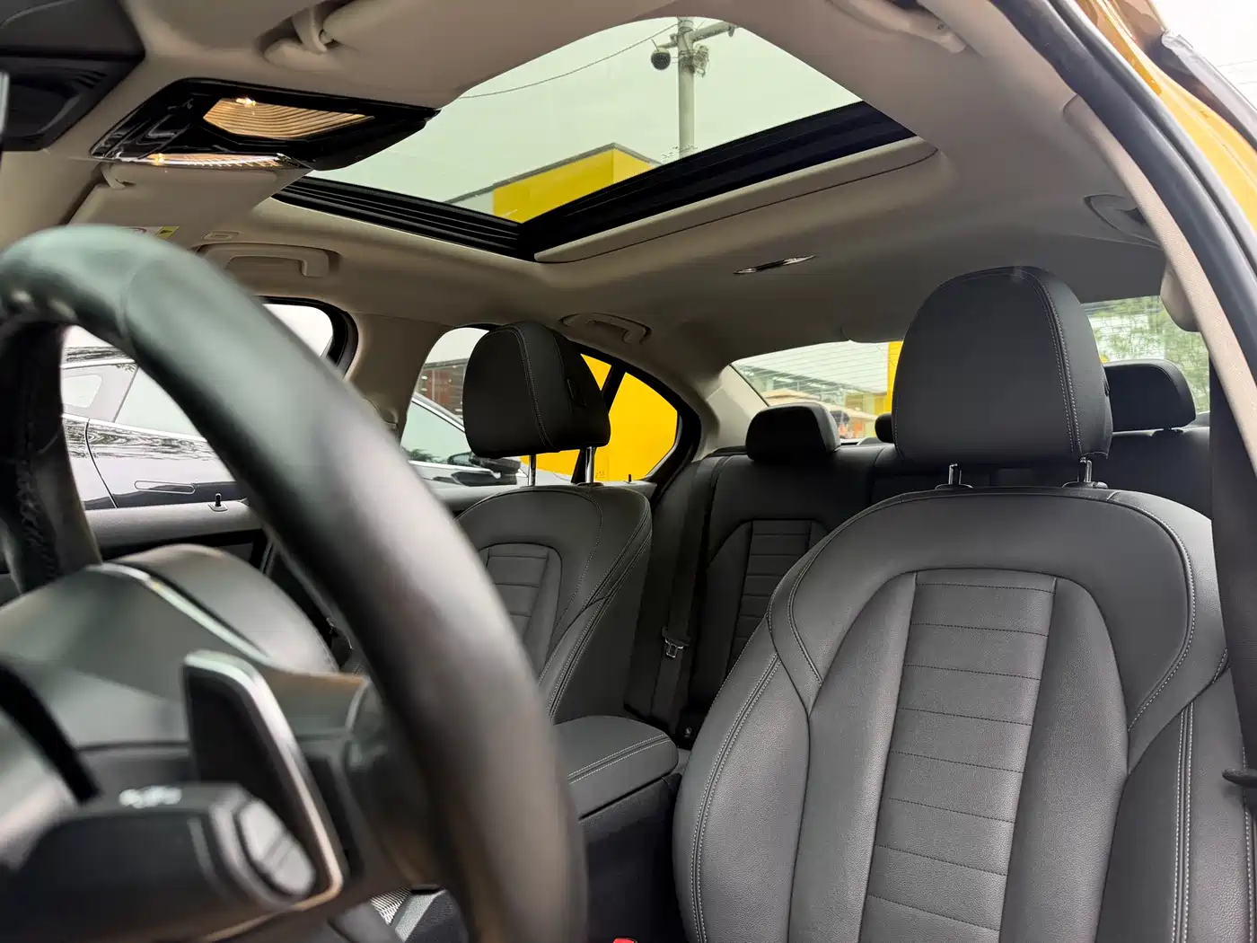 BMW 3 Series 2020 325i M Sport Black Night Package фото 13