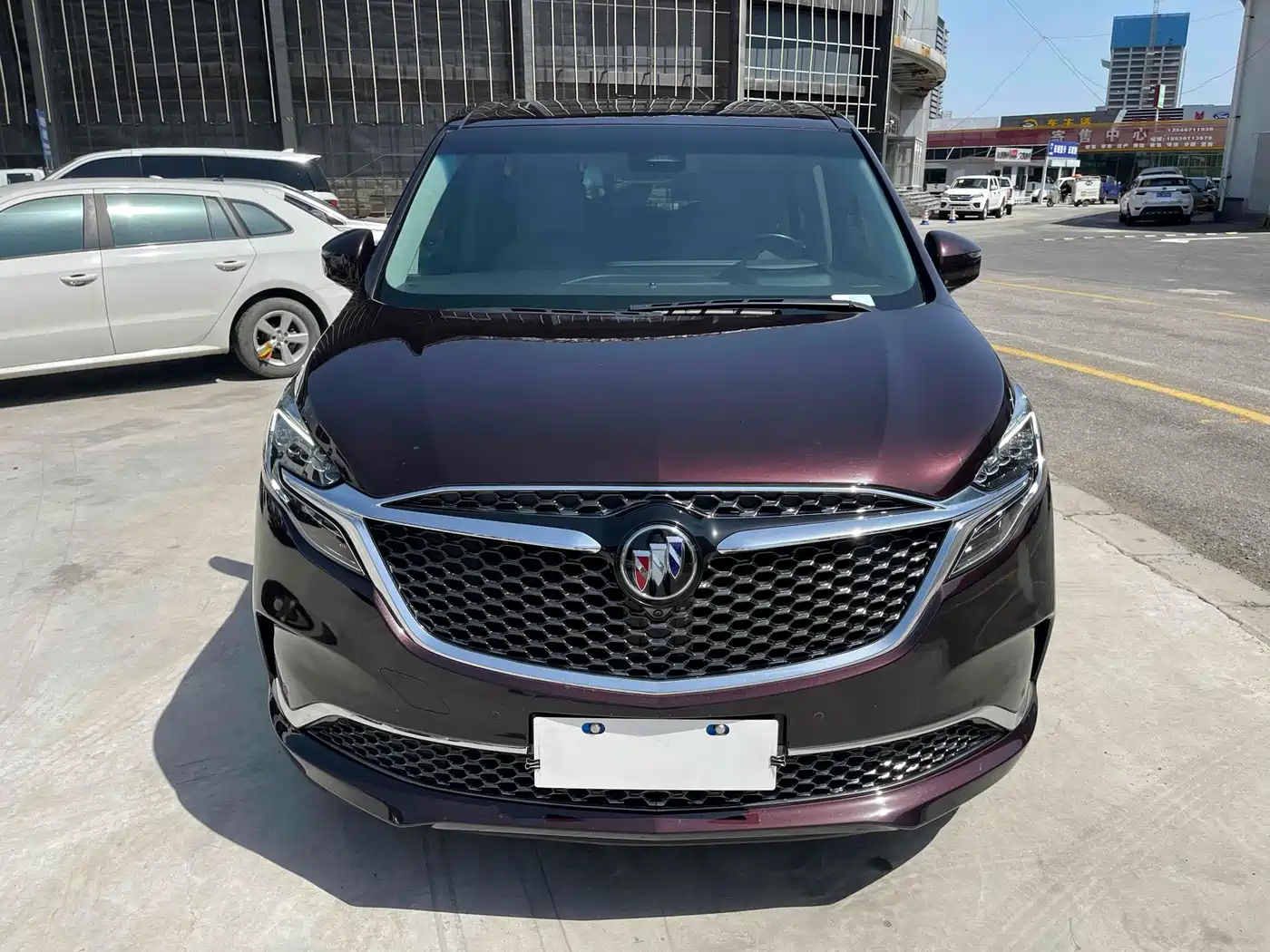 Buick GL8 2022 Avenir Avia 6-Seater Virtue Edition фото 2