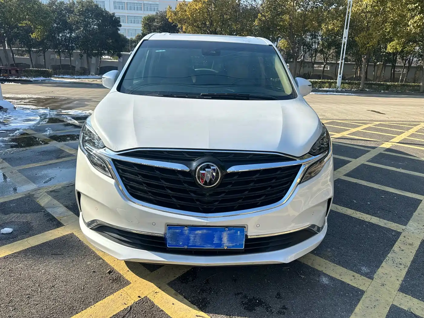 Buick GL8 2022 ES Landmark 653T Smart Luxury фото 2