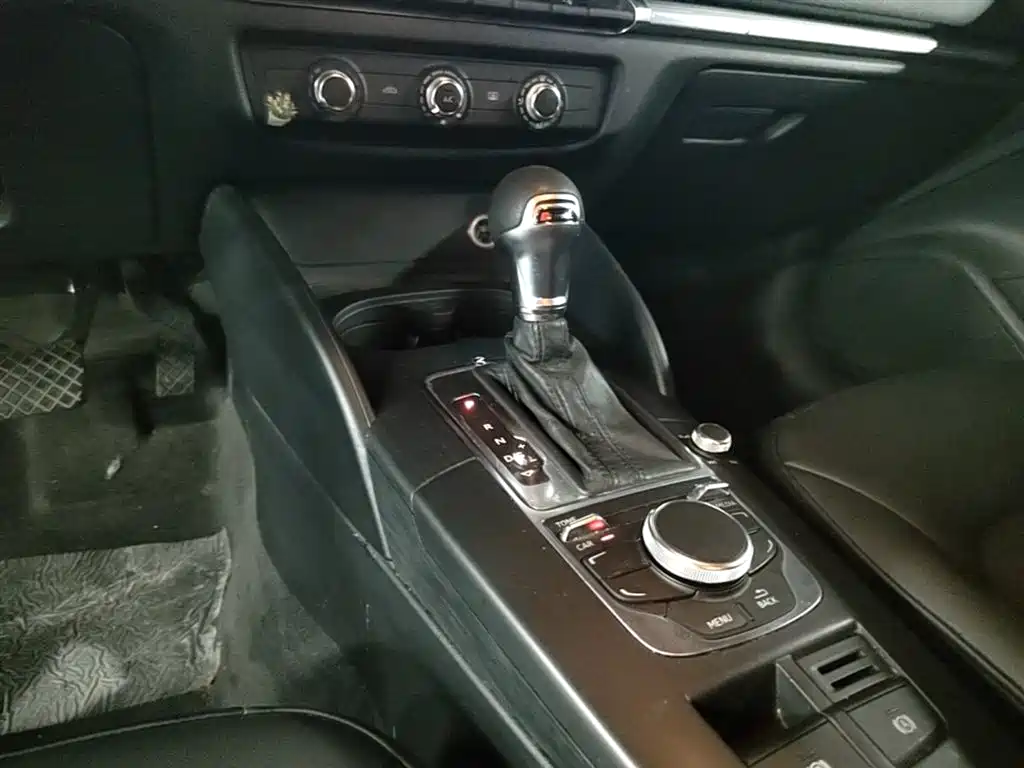 Audi A3 2014 Sportback 35 TFSI Automatic Fashion фото 14