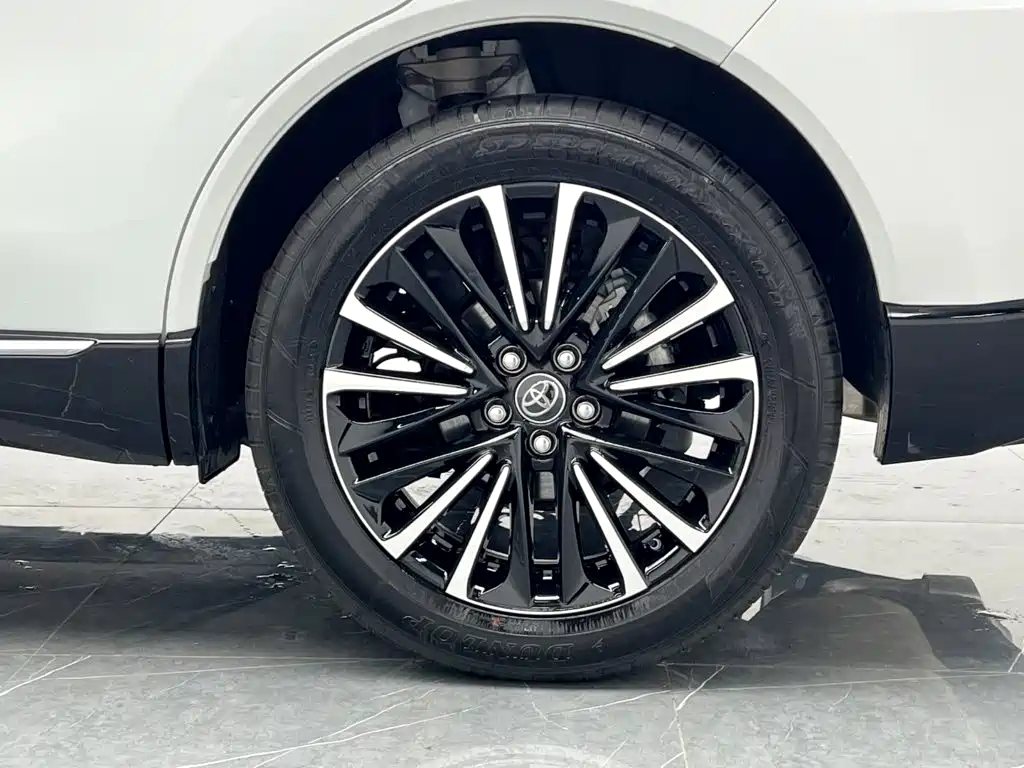 Toyota Venza 2025 2024 2.5L Smart Hybrid 2WD Premium Edition
