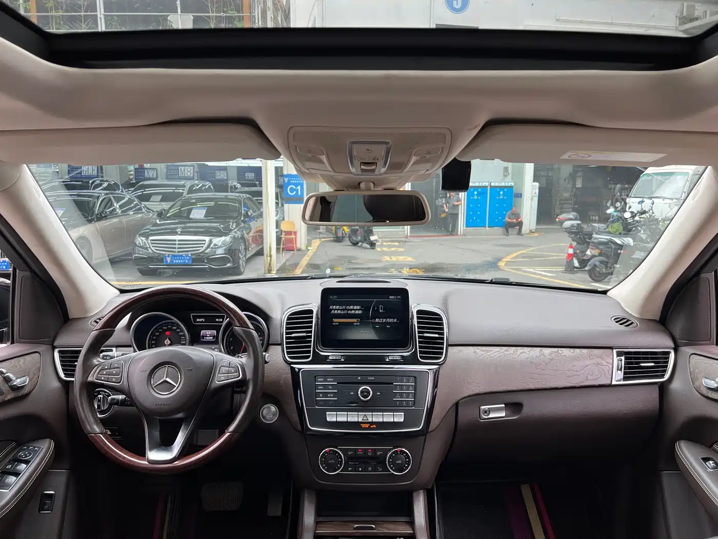 Mercedes-Benz GLE 2016 GLE 400 4MATIC фото 5