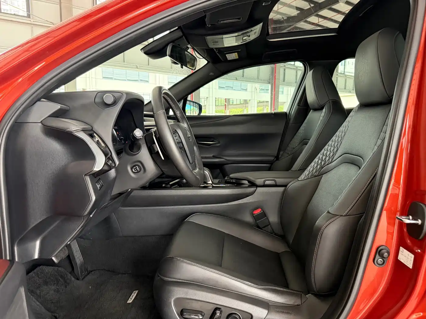 Lexus UX Electric 2020 2020 300e Pure Yue Edition