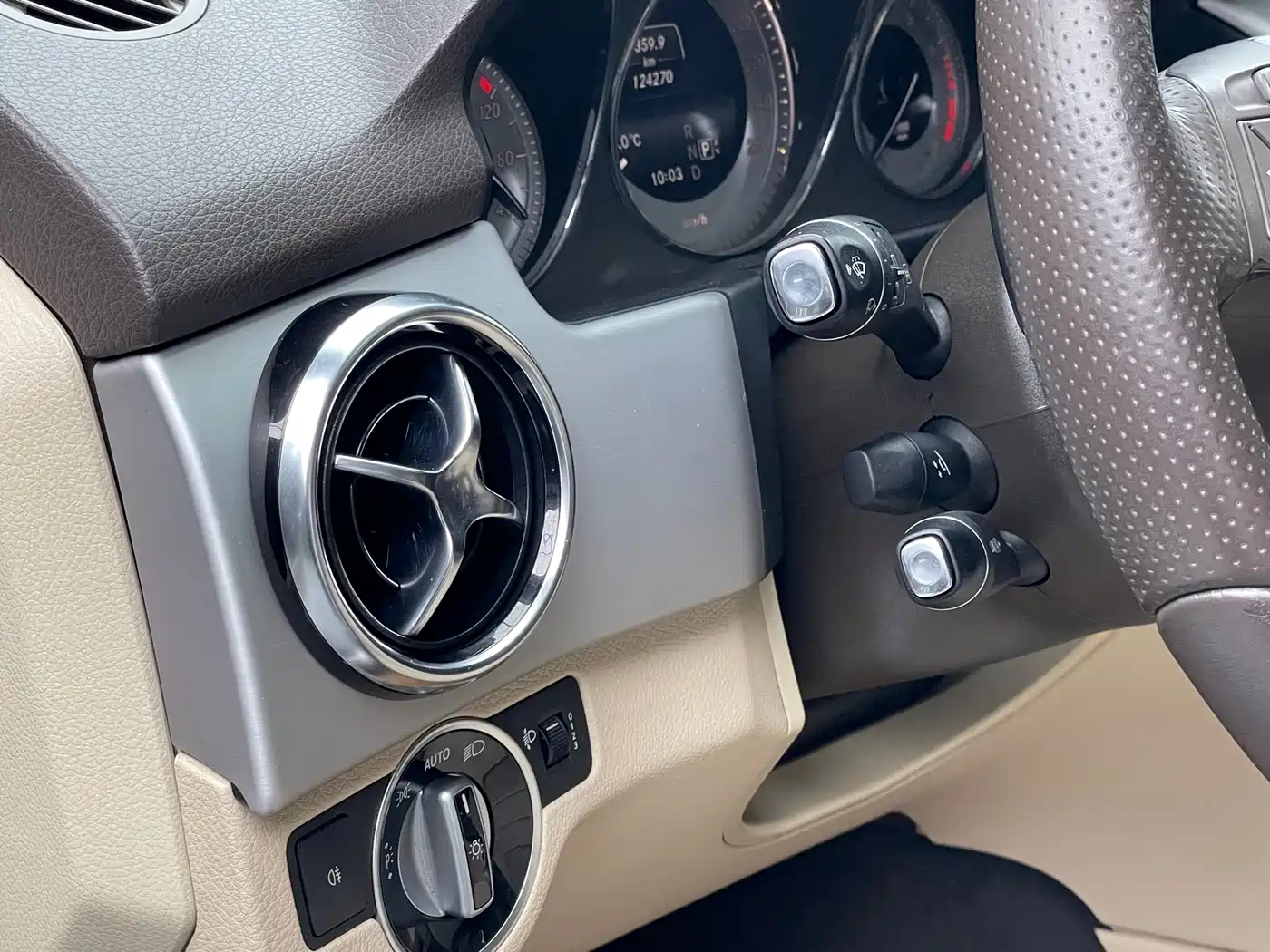Mercedes-Benz GLK-Class 2013 GLK 300 4MATIC Dynamic Sunroof фото 19