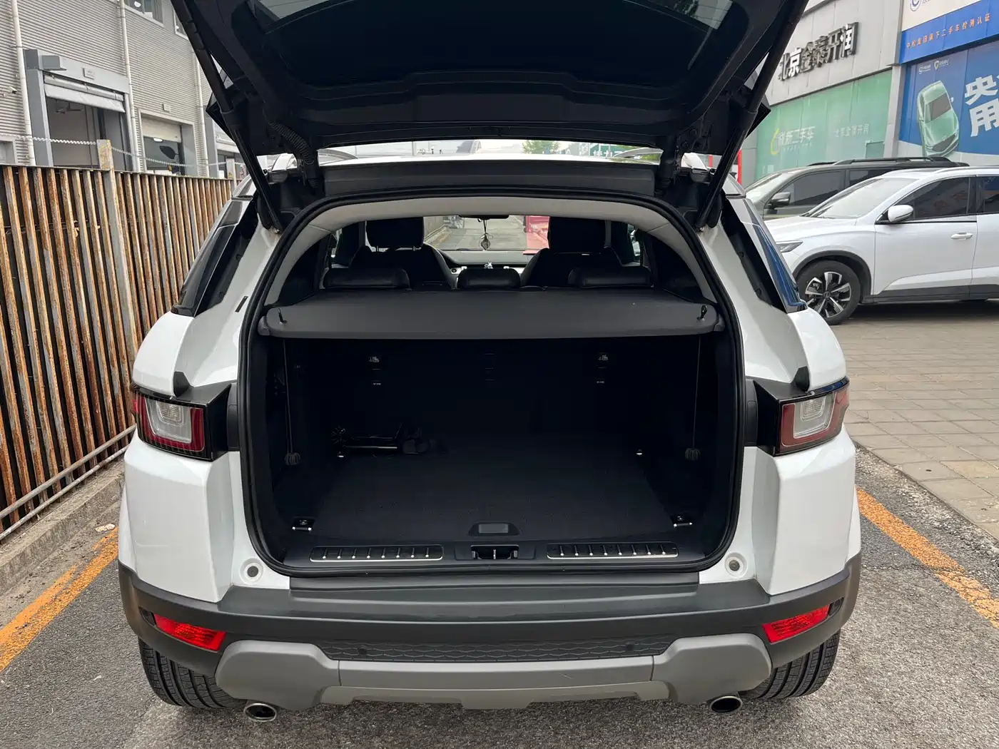 Land Rover Range Rover Evoque 2018 240PS SE Smart Edition фото 24