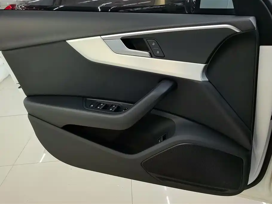 Audi A4L 2019 40 TFSI Fashion (China VI) фото 7