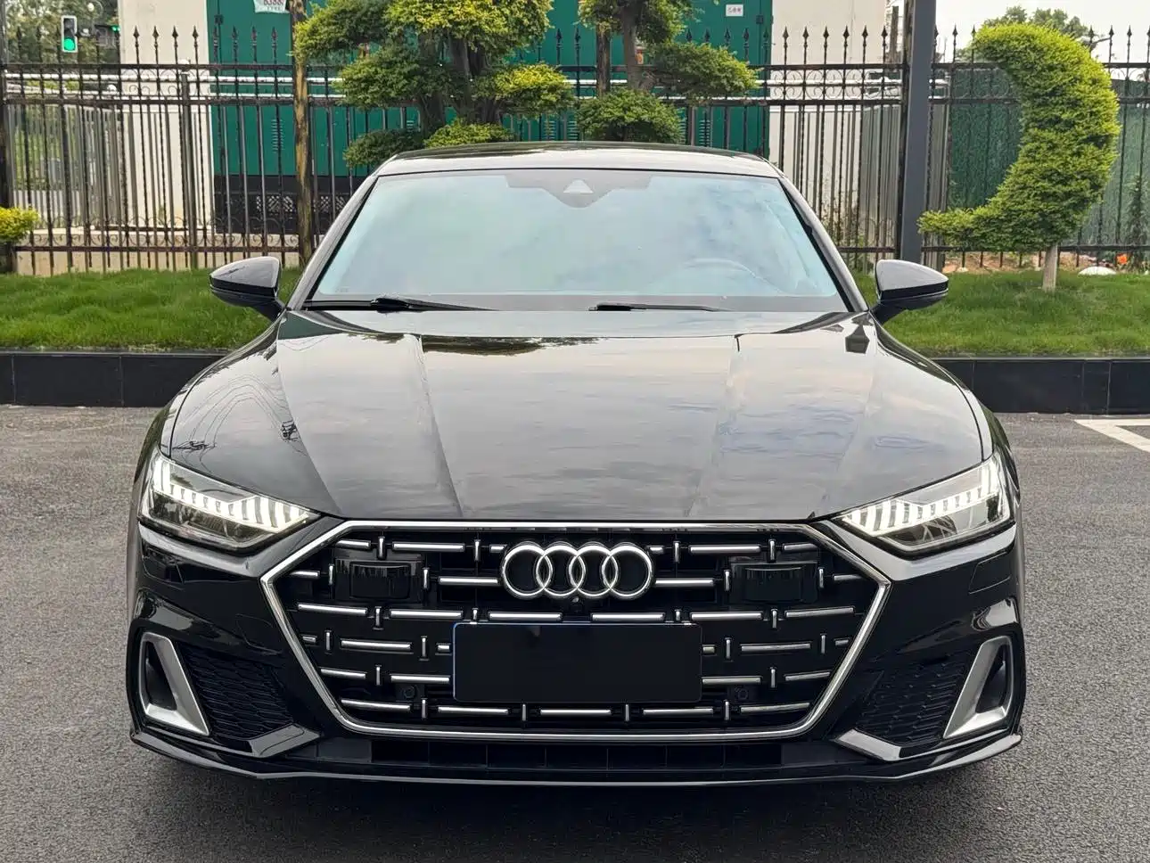 Audi A7L 2022 45 TFSI S-line Dream Builder Crystal Package фото 2