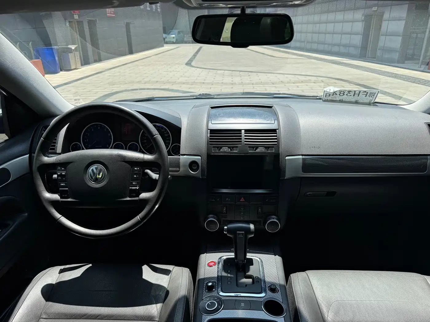 Volkswagen Touareg 2010 3.6 Limited Comfort Edition фото 5