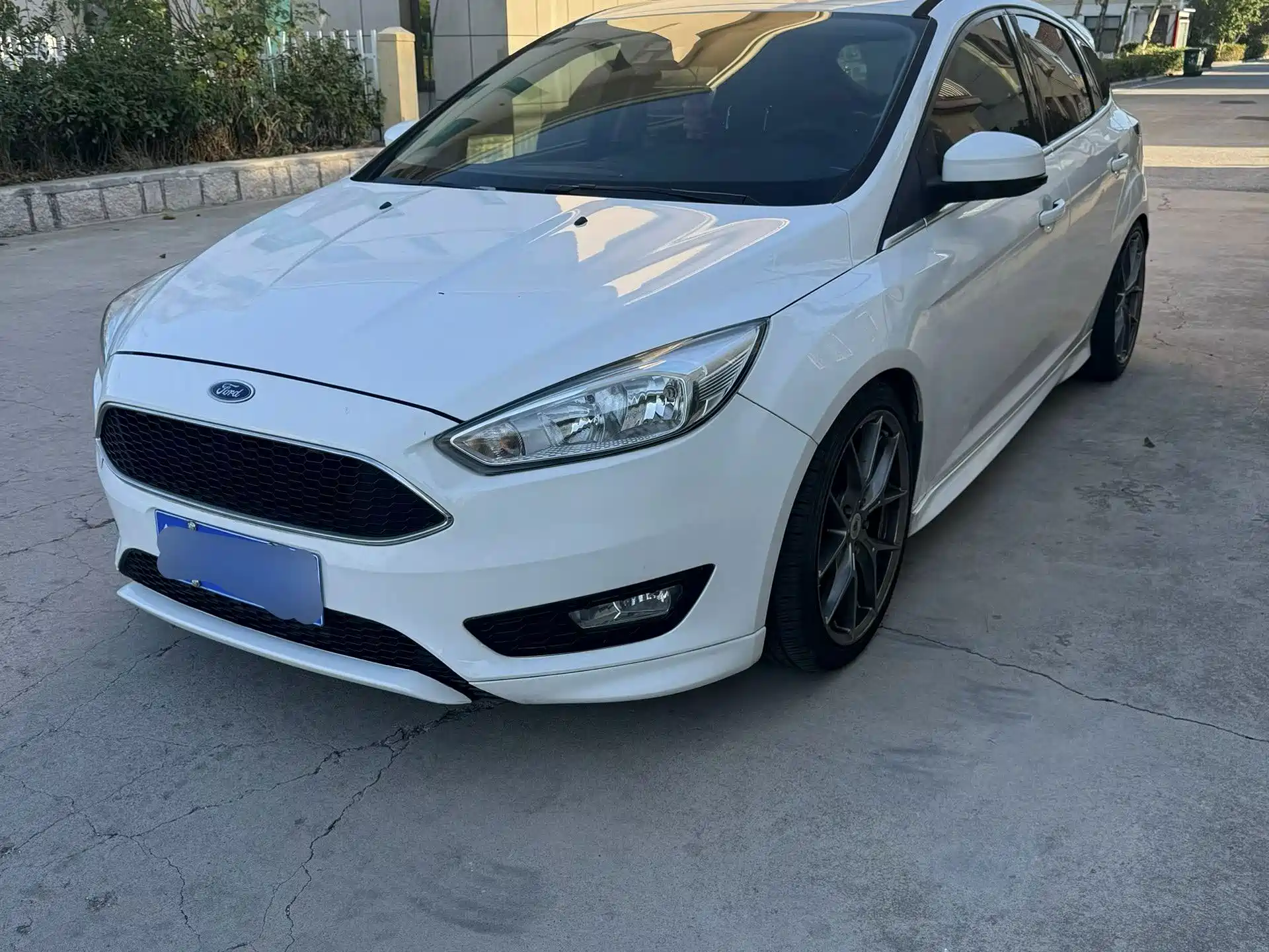 Photo 1 - Ford Focus