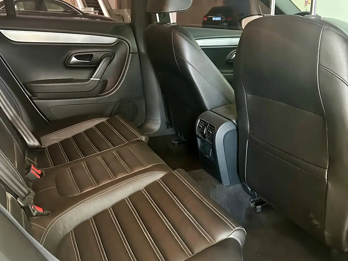 Volkswagen FAW-Volkswagen CC 2016 Model 1.8TSI Premium фото 8