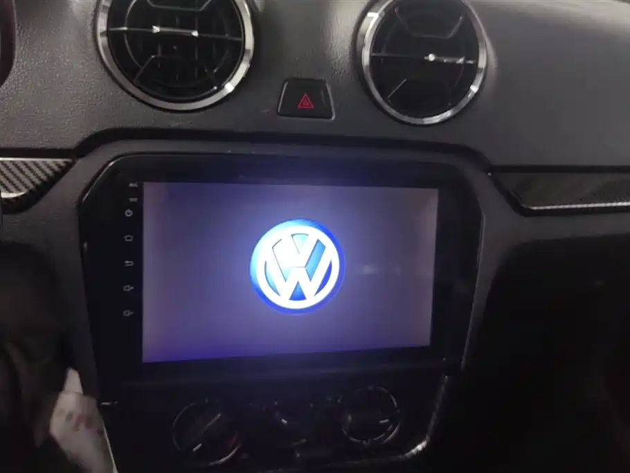 Volkswagen Jetta 2017 1.5L Automatic Fashion фото 13