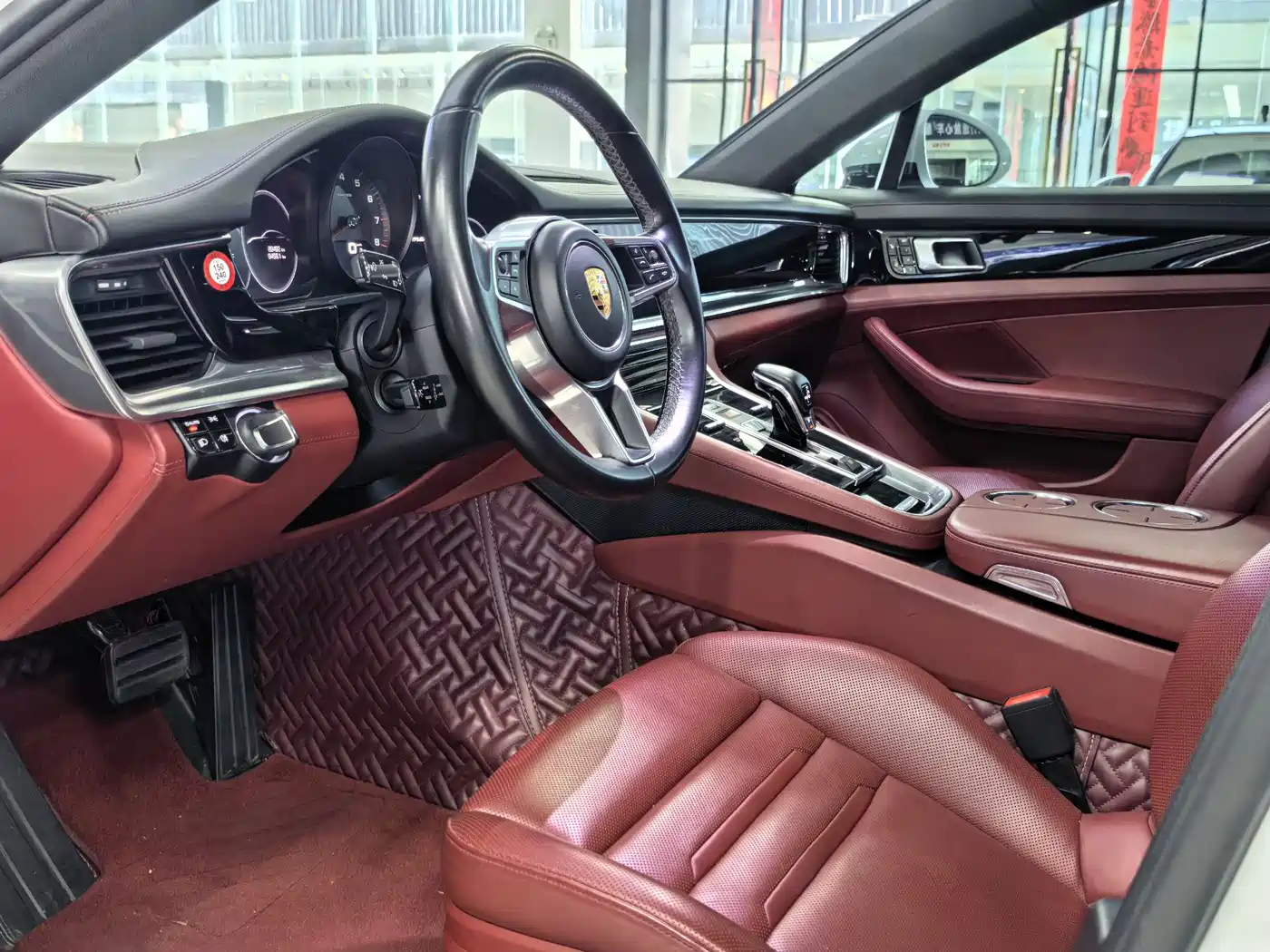 Porsche Panamera 2017 Panamera 4 Executive Long Wheelbase 3.0T фото 5