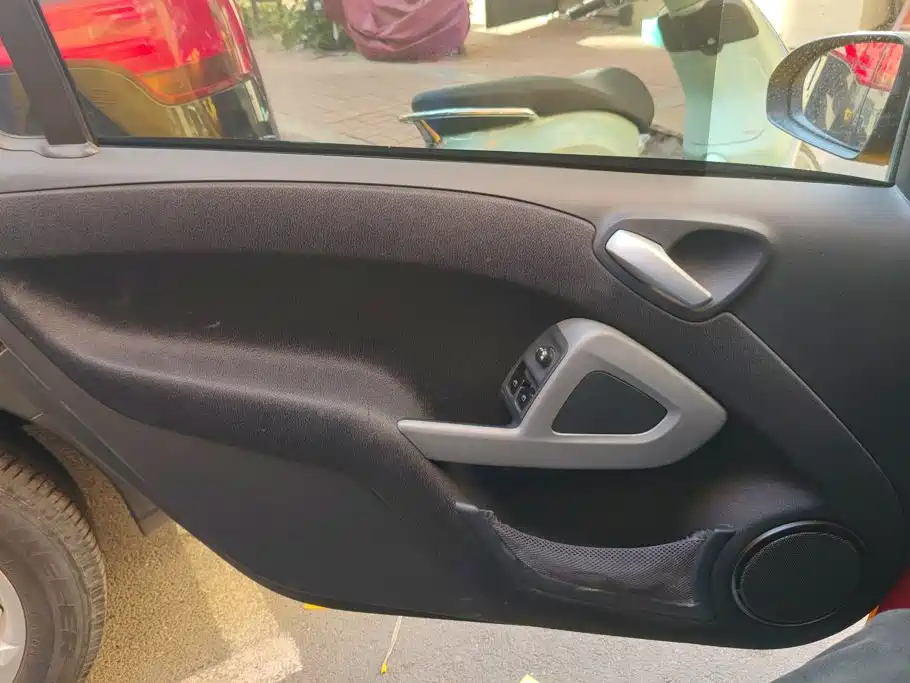 smart fortwo 2014 2012 1.0T Convertible Passion
