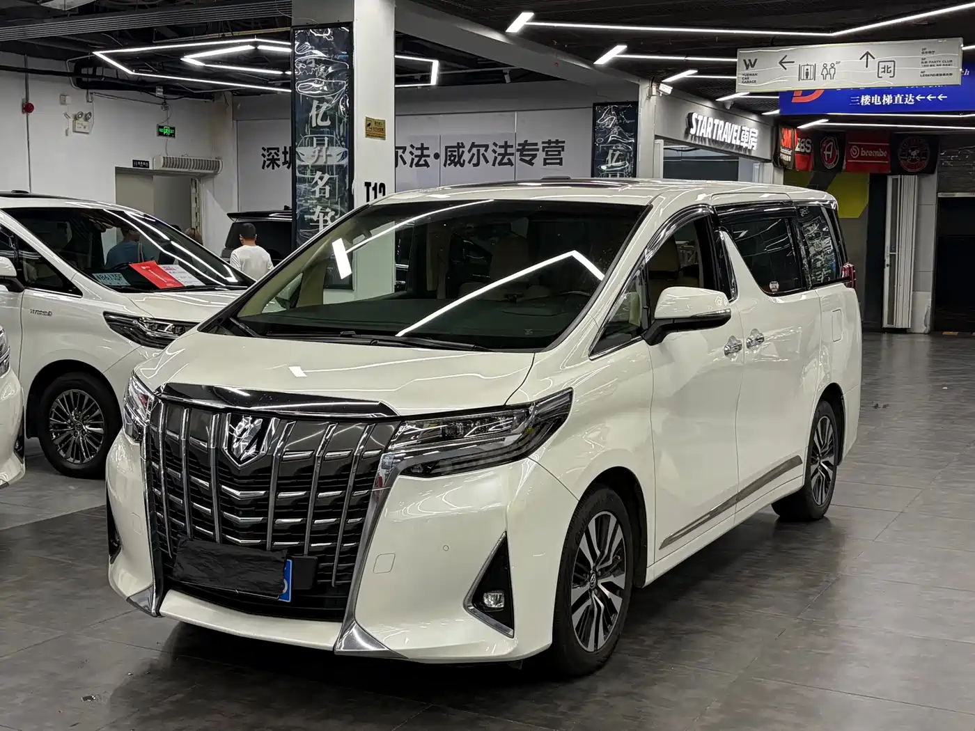 Toyota Alphard 2018 — пригон из Китая