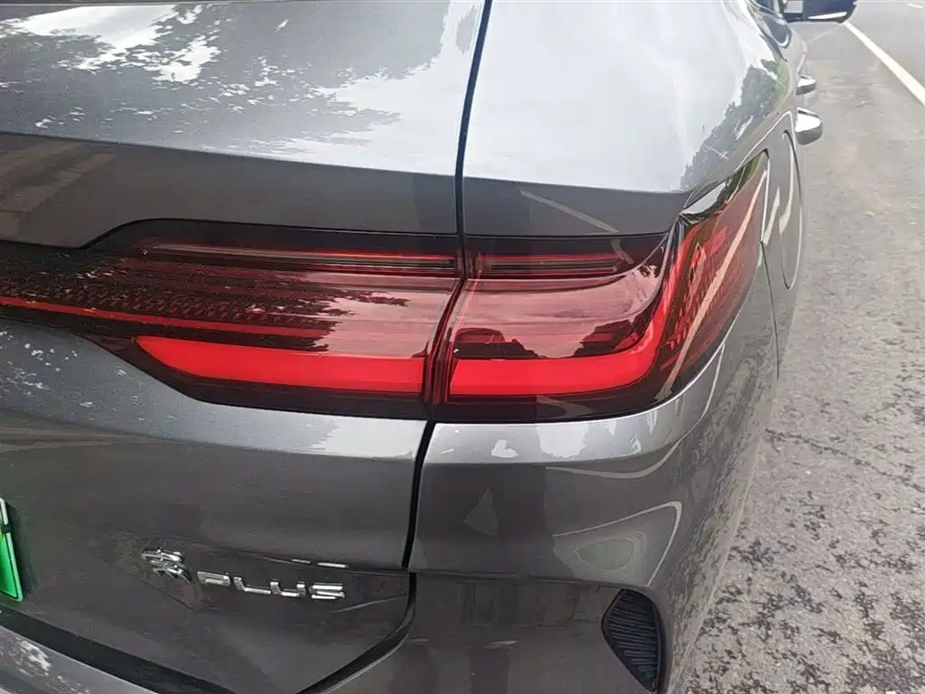 BYD Song PLUS PHEV 2024 Glory Edition DM-i 150km Flagship PLUS фото 8