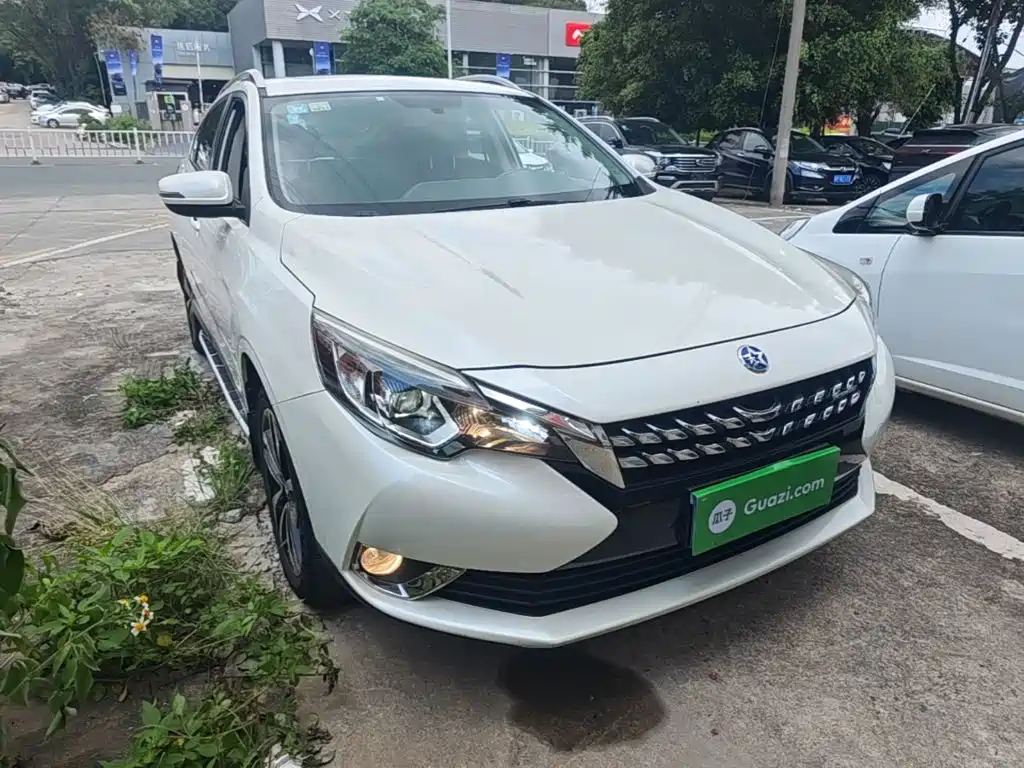Venucia T90 2019 2018 2.0L CVT Smart Connected Premium Edition China VI