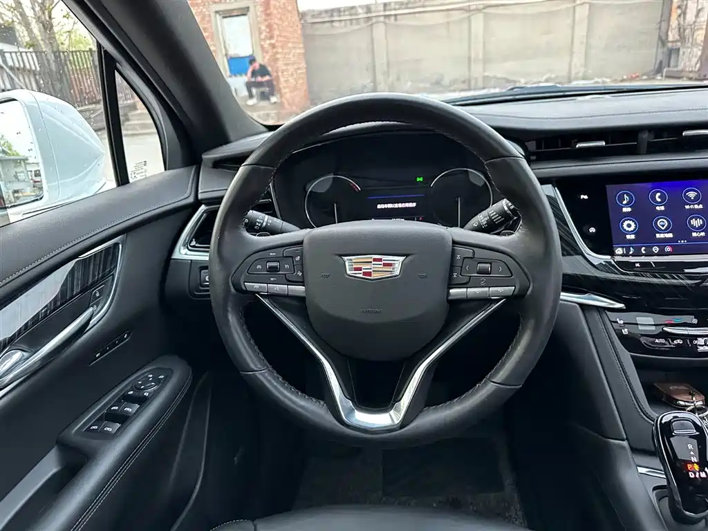 Cadillac XT6 2022 2.0T 6-Seater 4WD Luxury 120th Anniversary Limited Edition фото 21