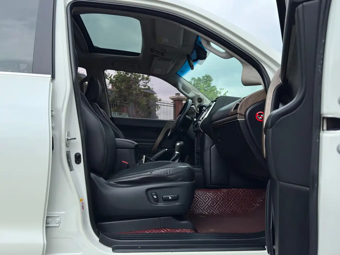 Toyota Prado 2018 3.5L Automatic TX-L NAVI Rear-mounted Spare Tire фото 13