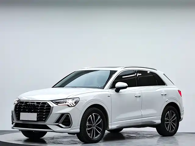 Audi Q3 2023 35 TFSI Progressive Dynamic (1.4T) — фото 2