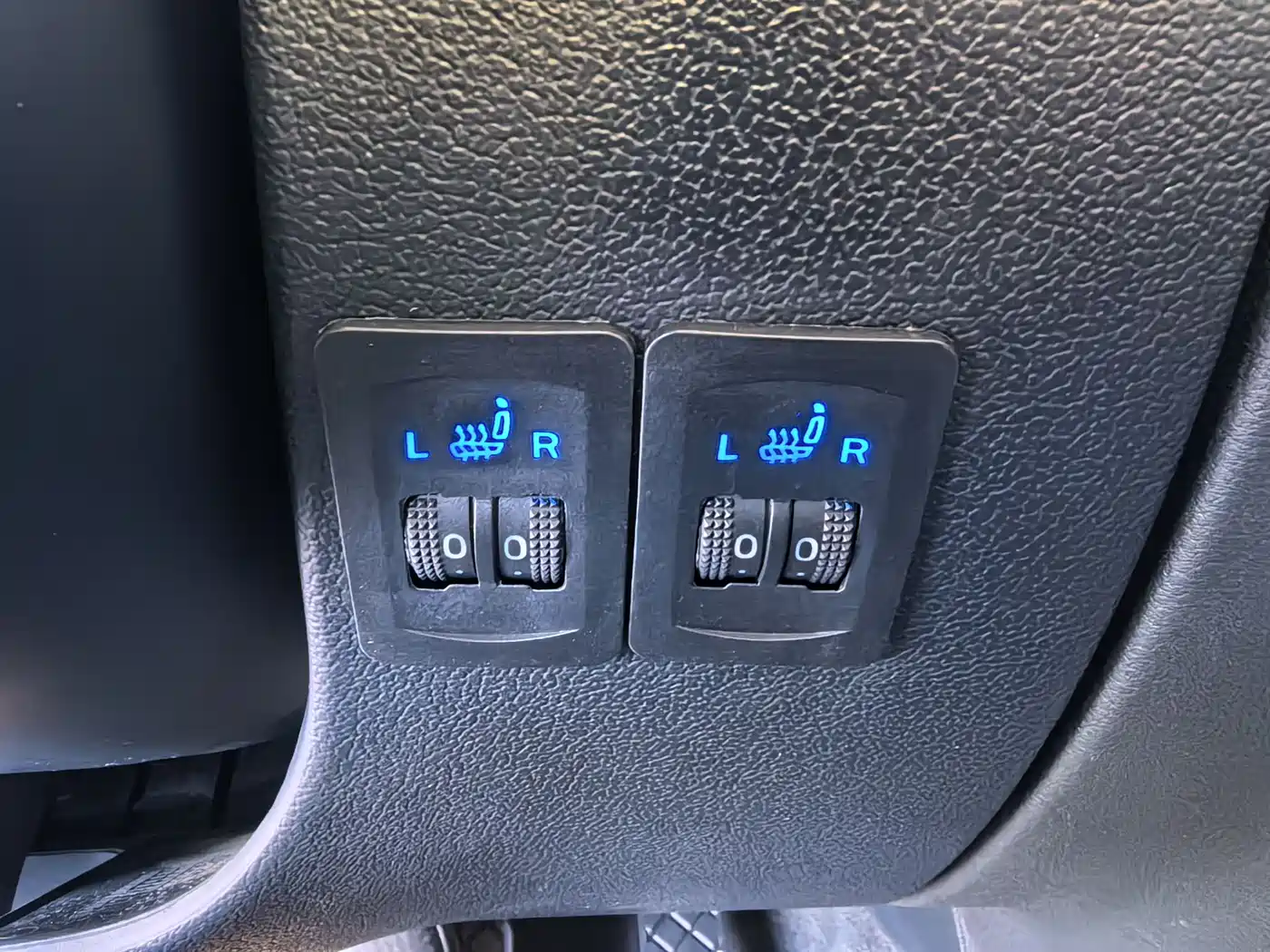 Audi A4L 2013 35 TFSI Automatic Standard фото 15