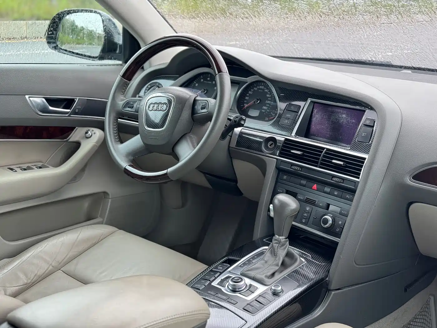Audi A6L 2011 Model 2.0 TFSI Auto Standard фото 16