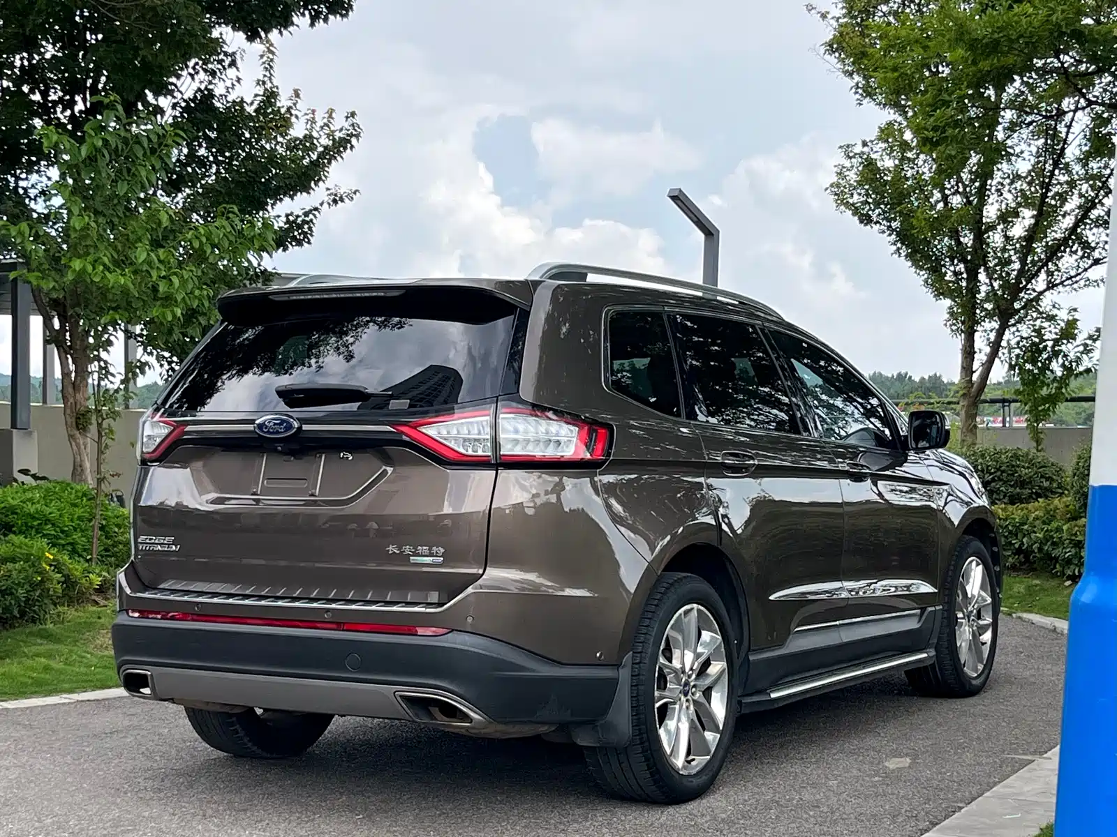 Фото 7 - Ford Edge