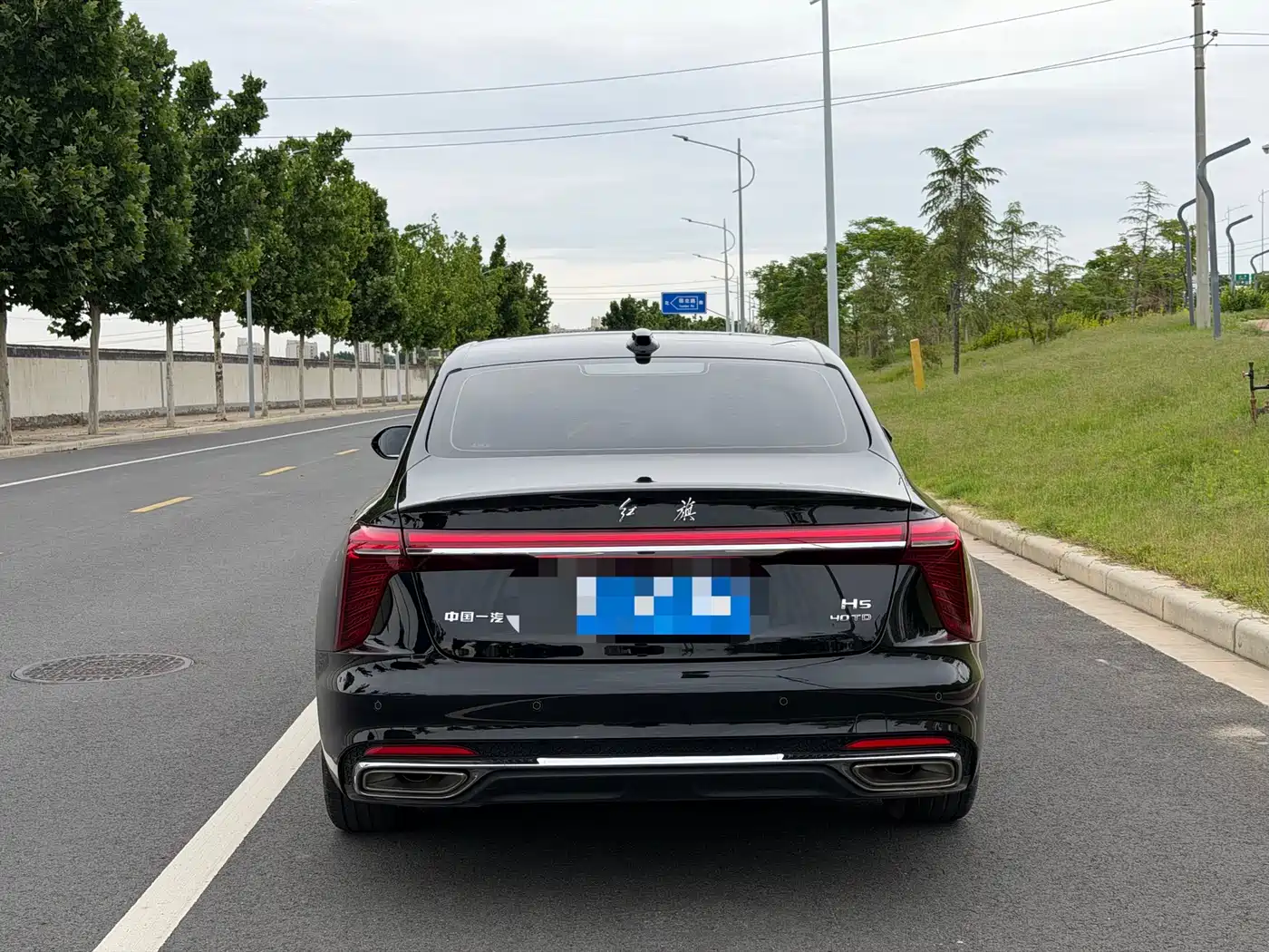 Hongqi H5 2024 2.0T Automatic Smart Connect Flag Smooth Edition фото 5