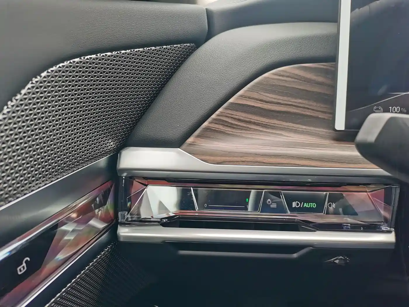 BMW i7 2025 2023 eDrive50L Leading Luxury Package