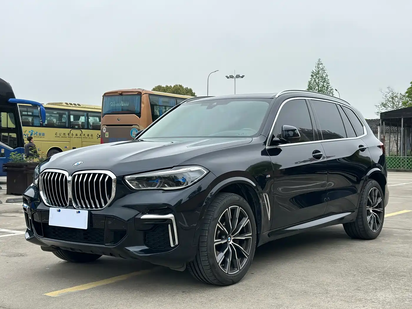 BMW X5 2022 xDrive 30Li Premium M Sport Package