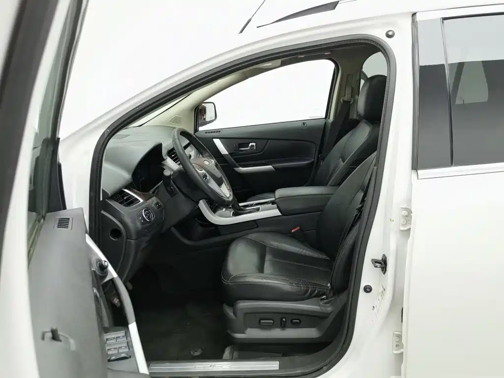 Ford Edge (Import) 2015 2012 2.0T Prestige