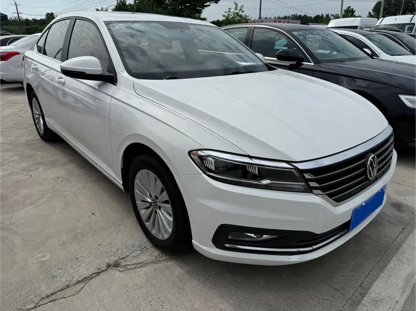 Volkswagen Lavida 2021 1.5L Auto Comfort Edition фото 3