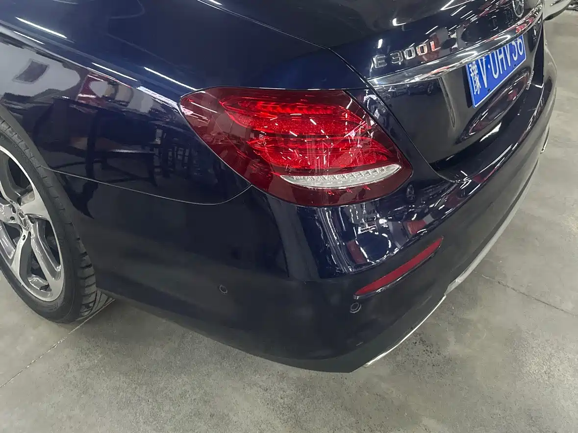 Mercedes-Benz E-Class 2019 E 300 L Sport Fashion фото 6