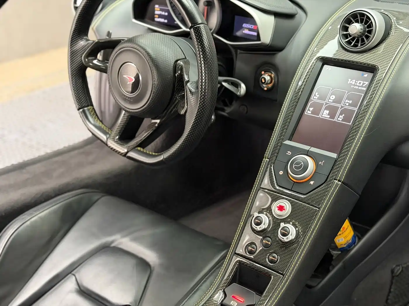 McLaren 650S 2014 3.8T Coupe фото 6