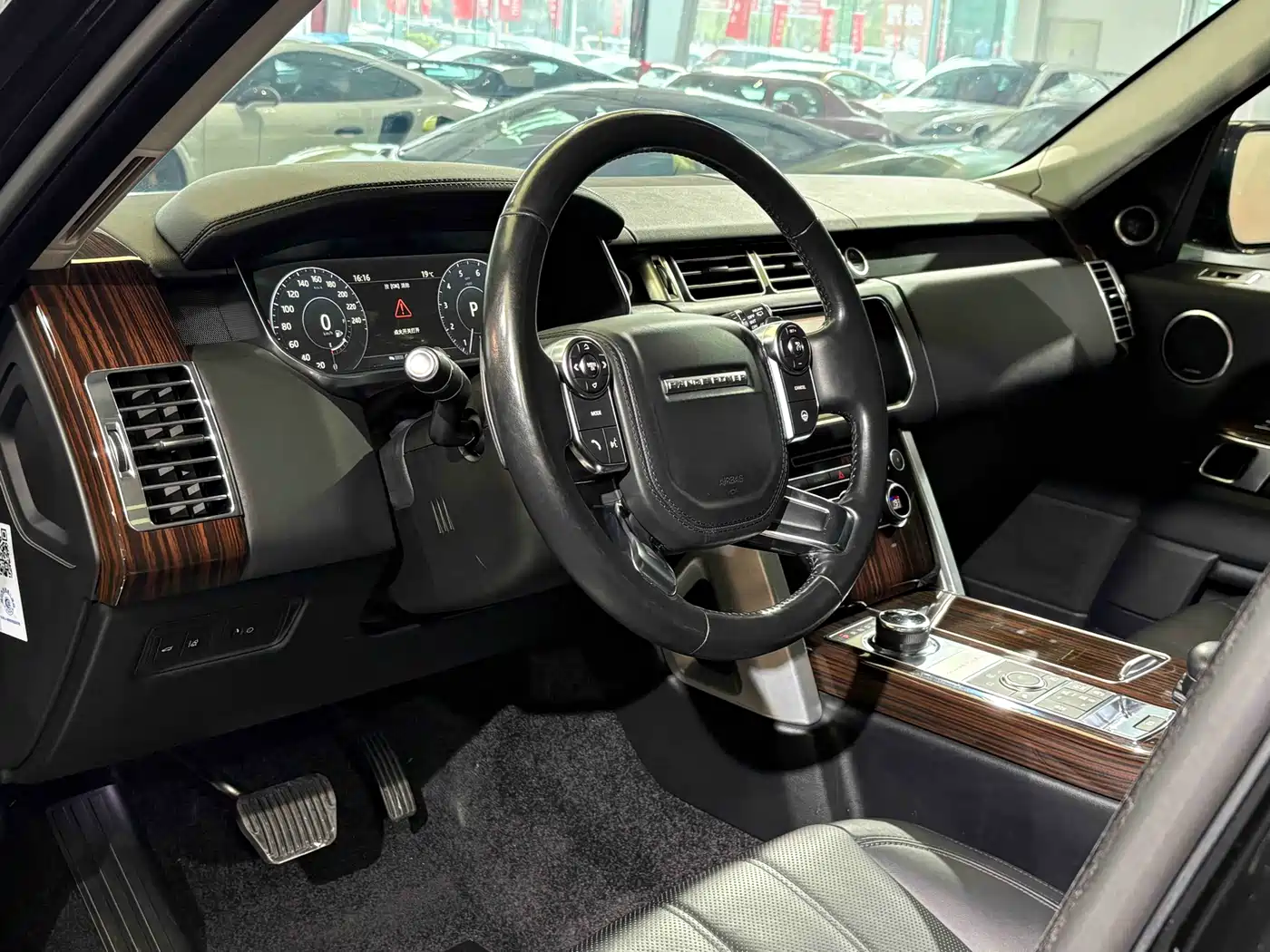 Land Rover Range Rover 2016 3.0 SC V6 Vogue LWB фото 9