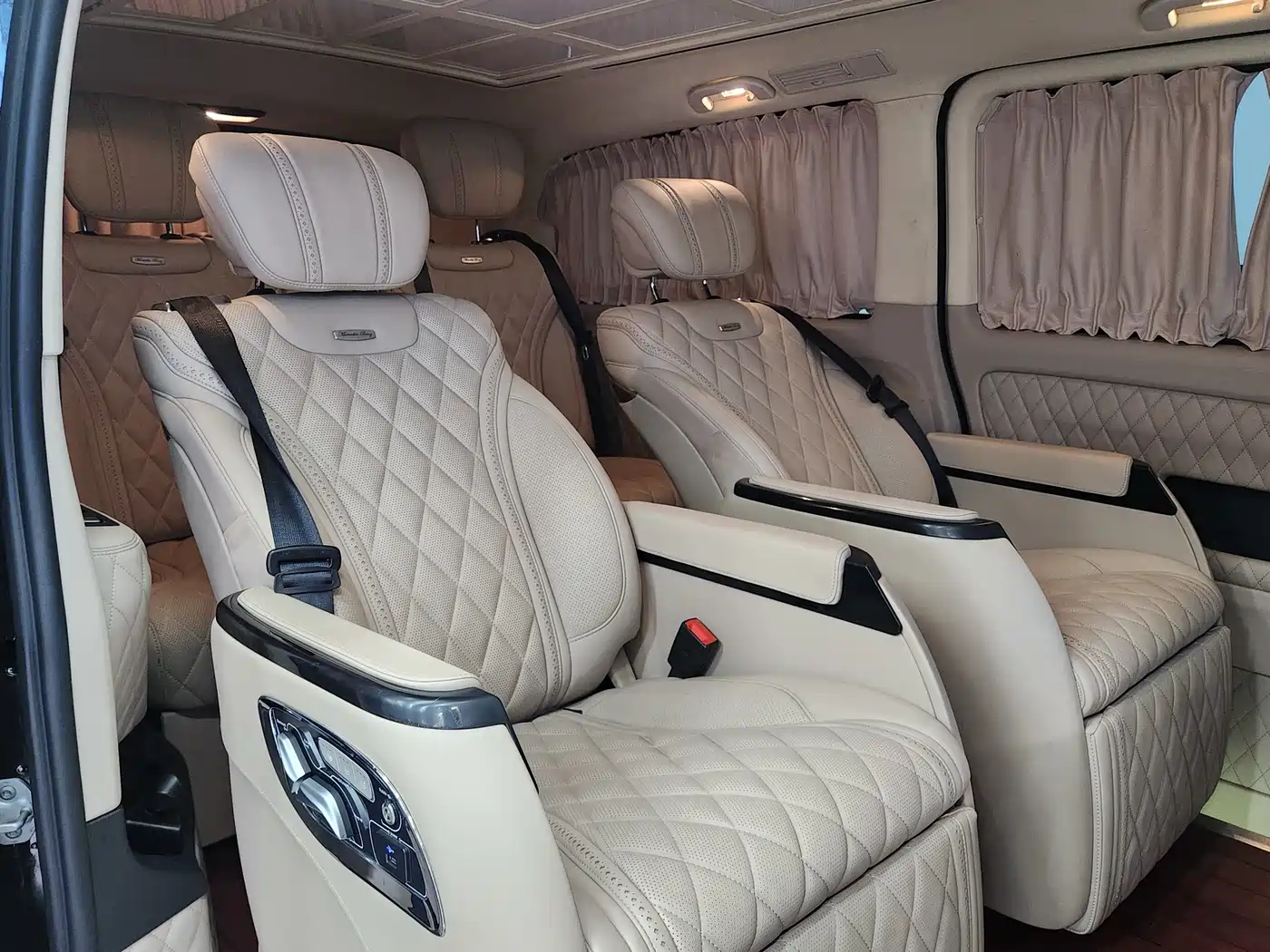 Mercedes-Benz Vito 2020 2.0T Business Edition (7-seater) фото 13