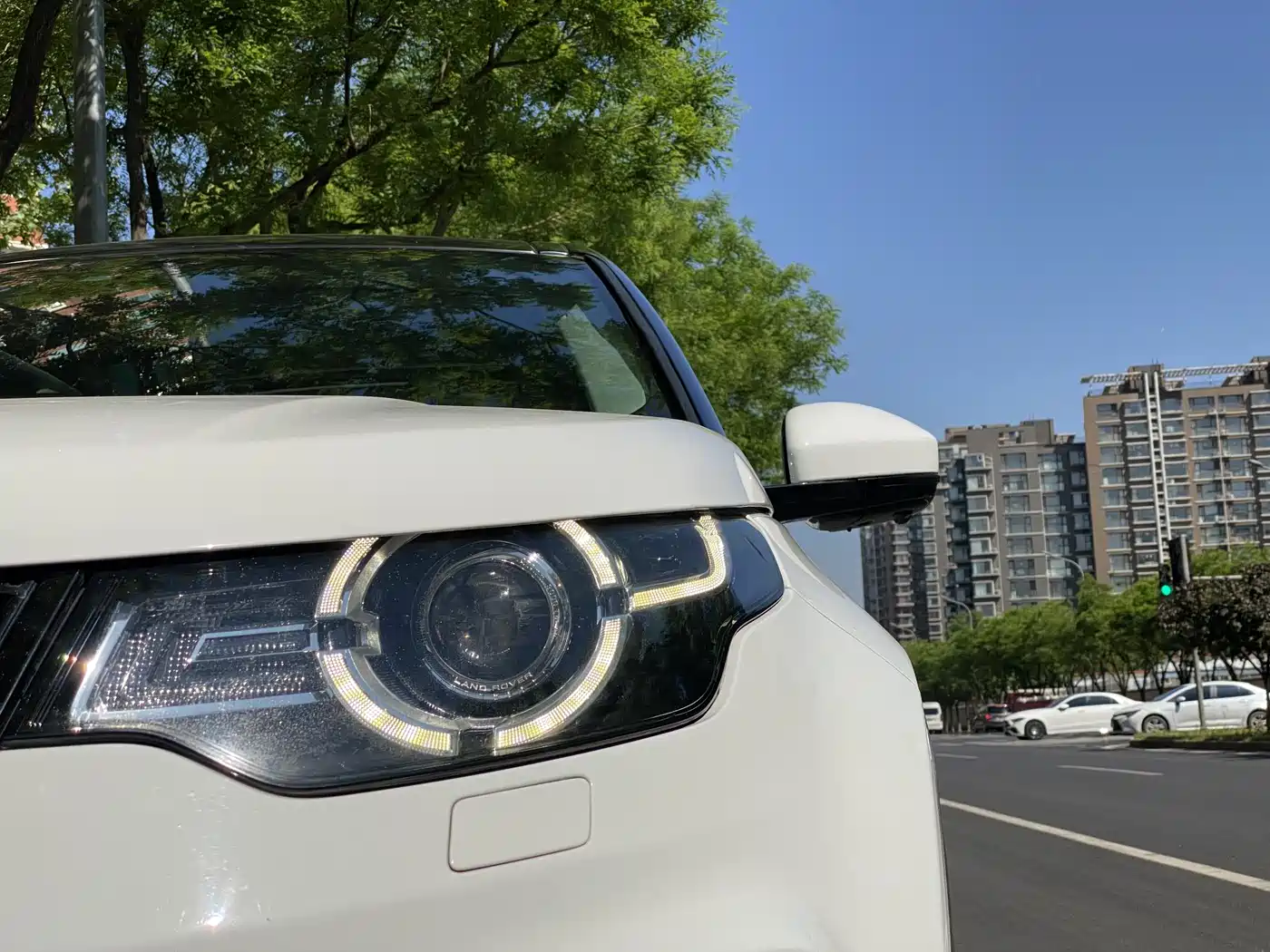 Land Rover Discovery Sport 2018 240PS SE Edition фото 8