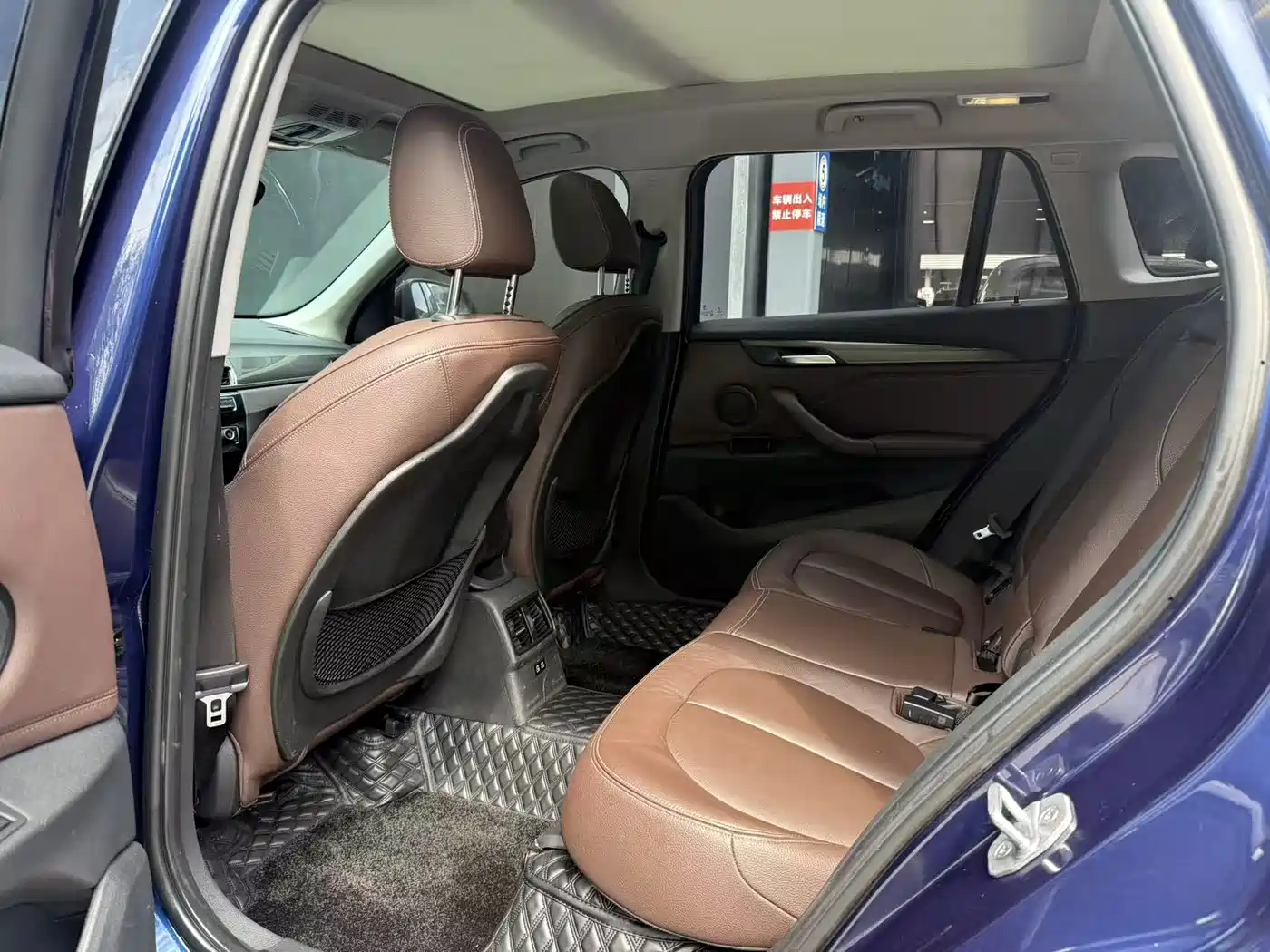 BMW X1 2019 sDrive18Li Premium Model фото 5