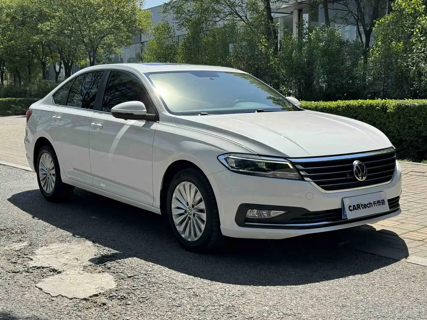 Volkswagen Lavida 2019 1.5L Automatic Comfort Edition China VI фото 3