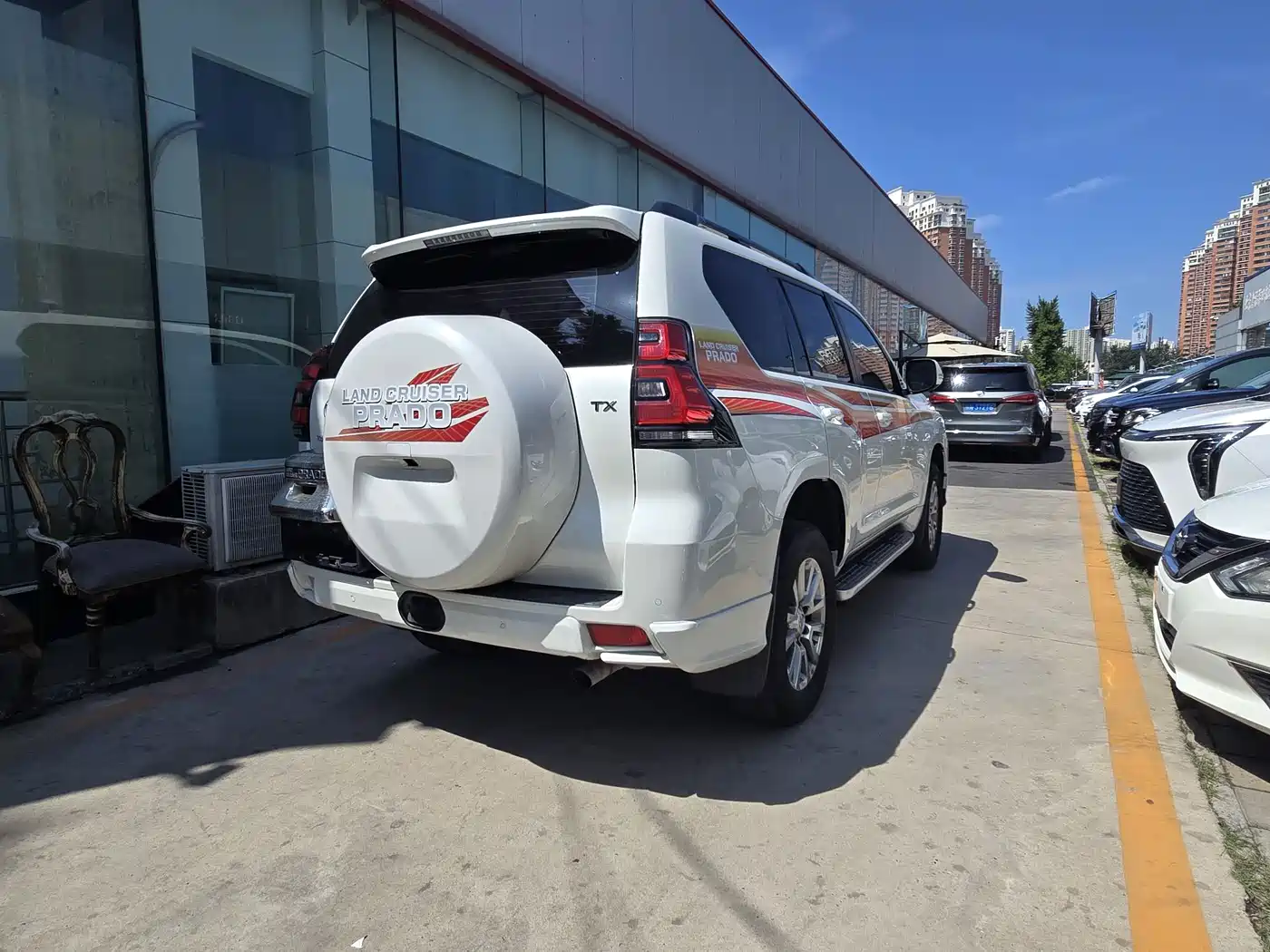 Toyota Prado 2019 2019 3.5L Automatic TX-L Zunxiang Edition with Rear-mounted Spare Tire