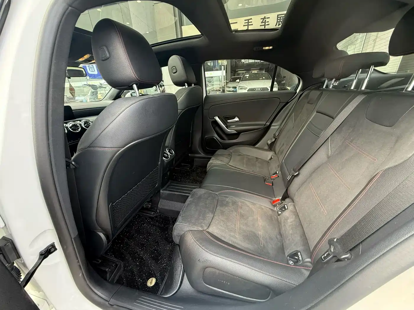 Mercedes-Benz A-Class 2023 A 200 L Fashion фото 6