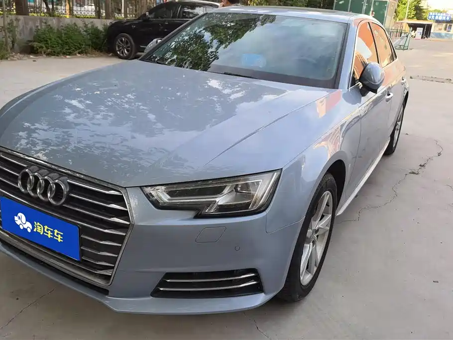Audi A4L 2018 30th Anniversary 40 TFSI Progressive