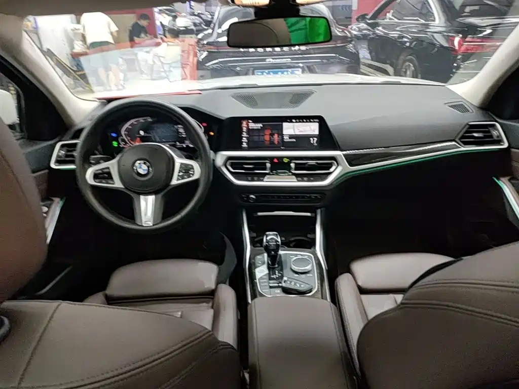BMW 3 Series 2020 325Li xDrive M Sport Package фото 10